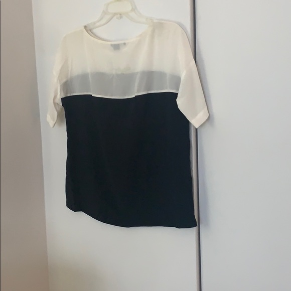 Vince Black and White Colorblock 100% Silk Shirt - Picture 6 of 8
